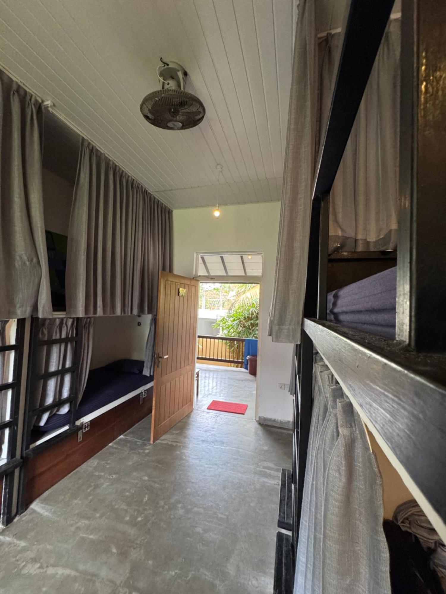 The Hostel Mirissa Exterior photo